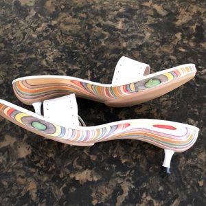 Women’s heels size 8